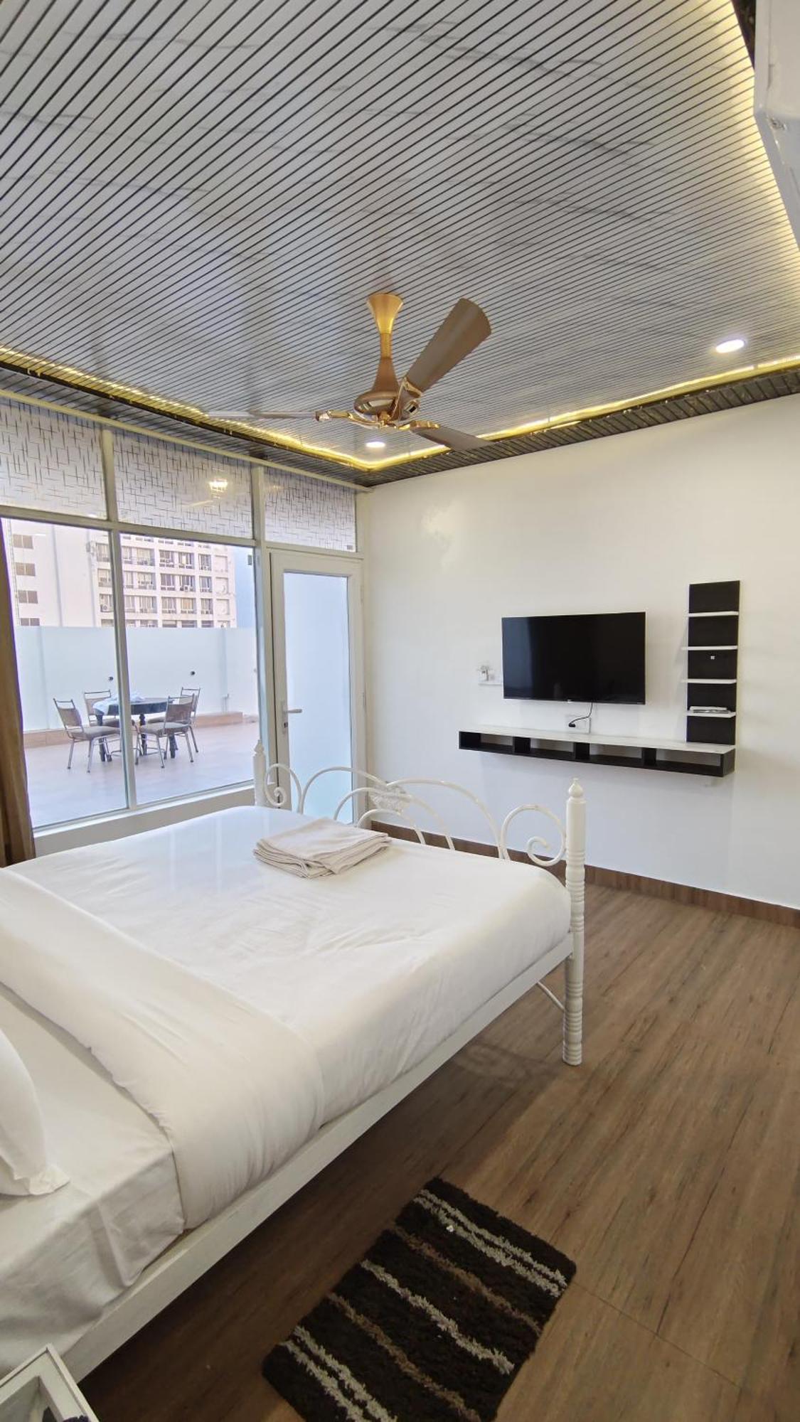 Hotel Golden Heritage Deluxe ชัยปุระ ภายนอก รูปภาพ